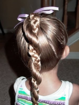 atwe-fryzury-dla-dziewczynek-39_15 Łatwe fryzury dla dziewczynek
