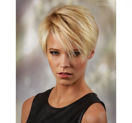 blond-fryzury-krtkie-25_18 Blond fryzury krótkie