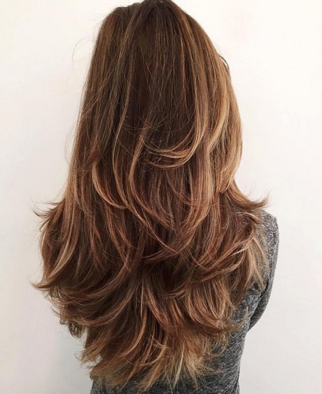dugie-wosy-cieniowane-fryzury-64 Długie włosy cieniowane fryzury