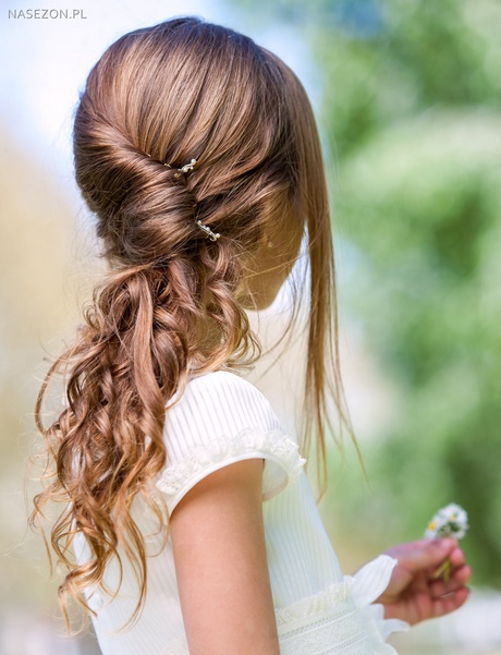 fryzury-dla-dzieci-na-wesele-80_4 Fryzury dla dzieci na wesele