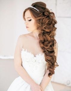 fryzury-lubne-z-dugich-wosw-57_15 Fryzury ślubne z długich włosów