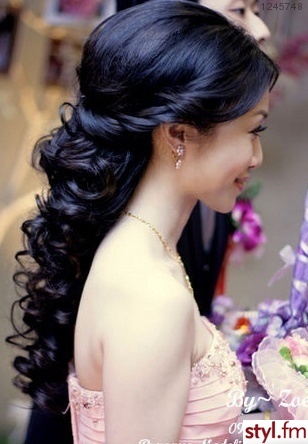 fryzury-weselne-dugie-wosy-90_6 Fryzury weselne długie włosy