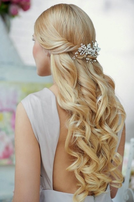 najpikniejsze-fryzury-na-wesele-52_3 Najpiękniejsze fryzury na wesele