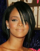 rihanna-fryzury-z-grzywk-86_14 Rihanna fryzury z grzywką