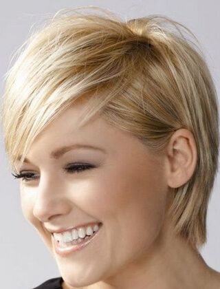 krotkie-blond-wlosy-2021-48_12 Krótkie blond włosy 2021