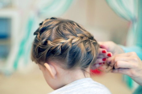 fryzury-dla-malych-dziewczynek-10 Fryzury dla malych dziewczynek