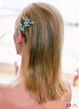 fryzury-na-wesele-z-prostych-wosw-24_9 Fryzury na wesele z prostych włosów