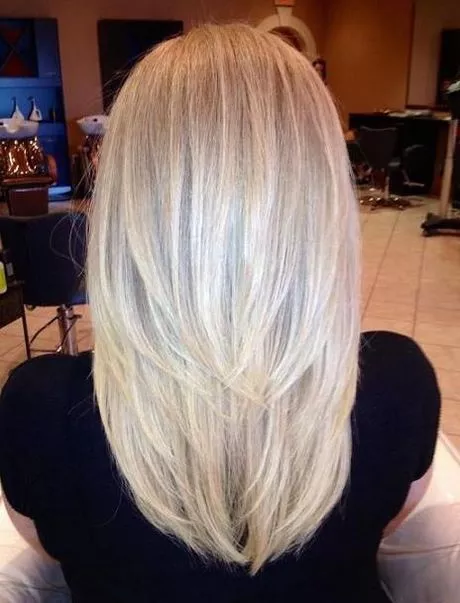 wlosy-poldlugie-blond-fryzury-83_15-8 Włosy półdługie blond fryzury
