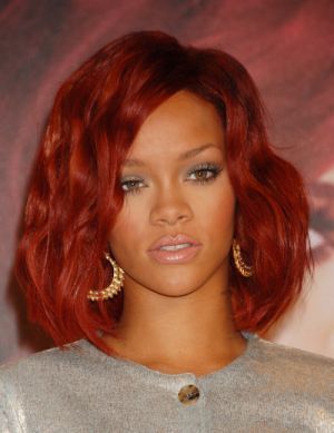 rihanna-czerwone-wlosy-40_10 Rihanna czerwone włosy