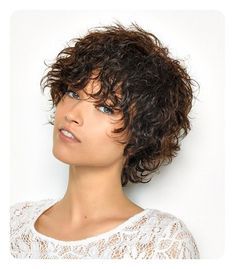 fryzury-wlosy-srednie-2019-59_3 Fryzury włosy średnie 2019